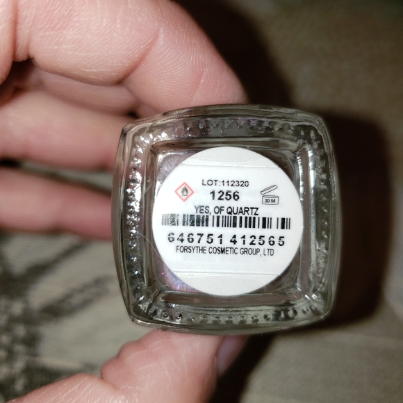 Color Club Nail Lacquer in Yes, Of Quartz - Picture 3 of 3